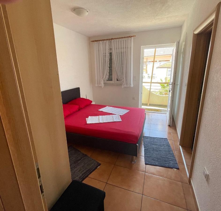 Apartament Elia Vir Zewnętrze zdjęcie